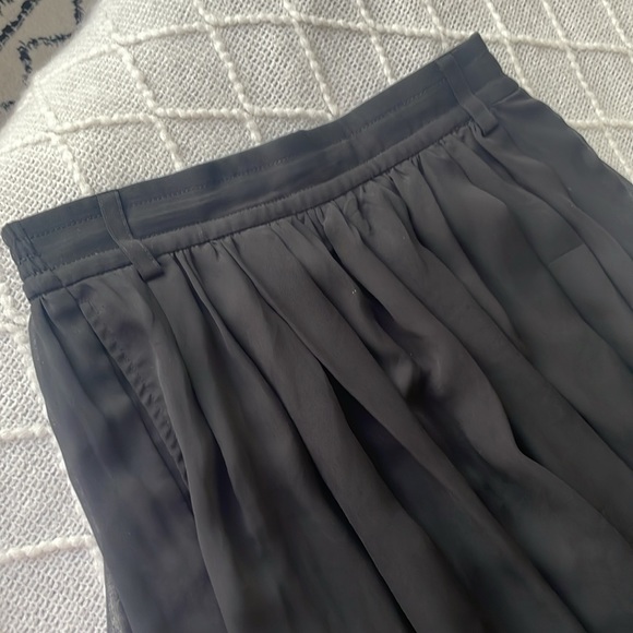 Chiffon dress pants
With lining - Picture 2 of 6